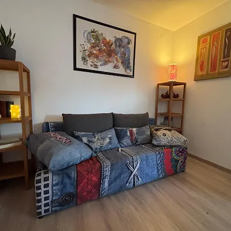 Апартаменты Bright Studio-flat Near Station - Байройт