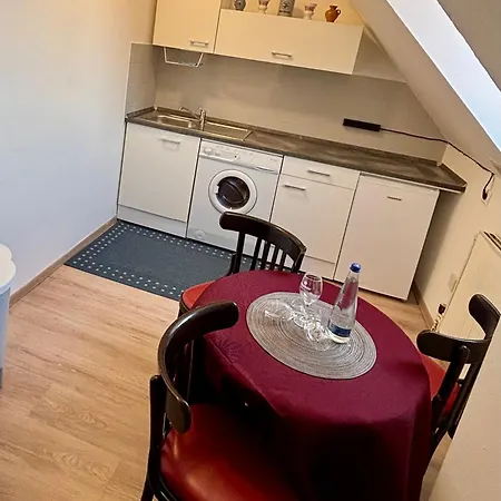 Bright Studio-flat Near Station - Апартаменты Байройт